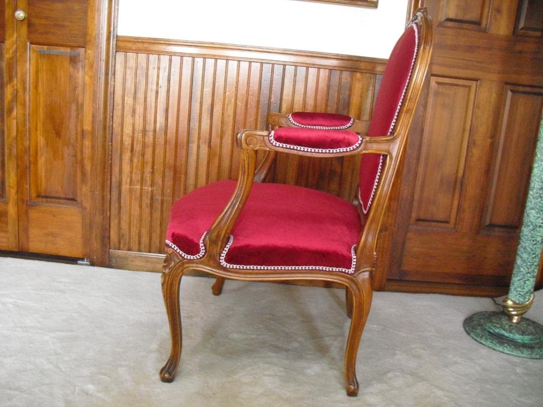 イタリア製 ロココ様式 木製ワイドアームチェア☆猫脚 彫刻 クラシック 幅広座面