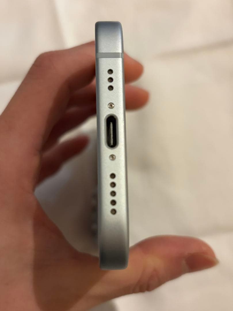 iPhone15 128GB ブルー SIMフリー 美品