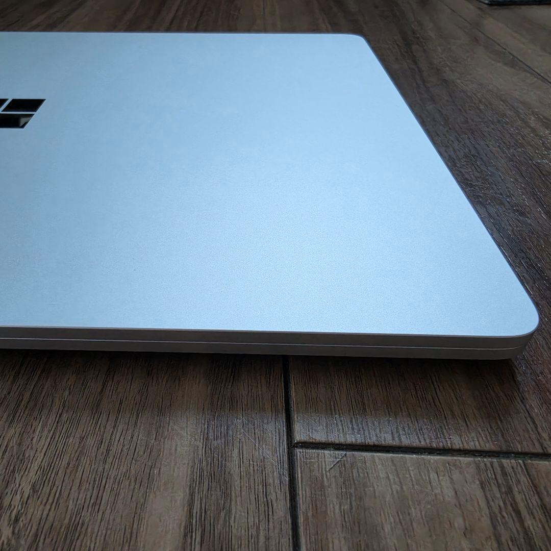 【中古/美品】Surface Laptop 第7世代 15インチ プラチナ