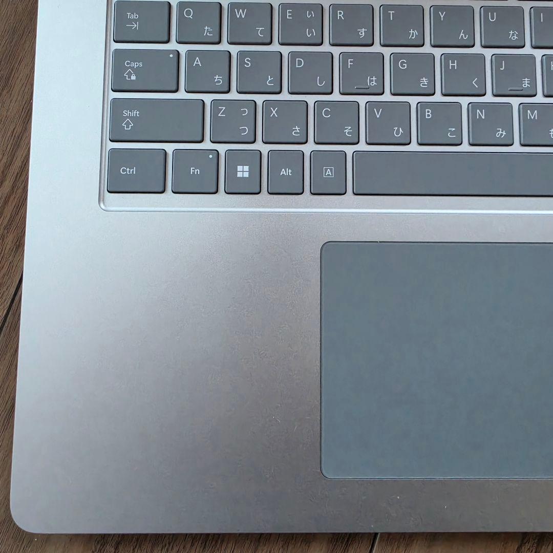 【中古/美品】Surface Laptop 第7世代 15インチ プラチナ