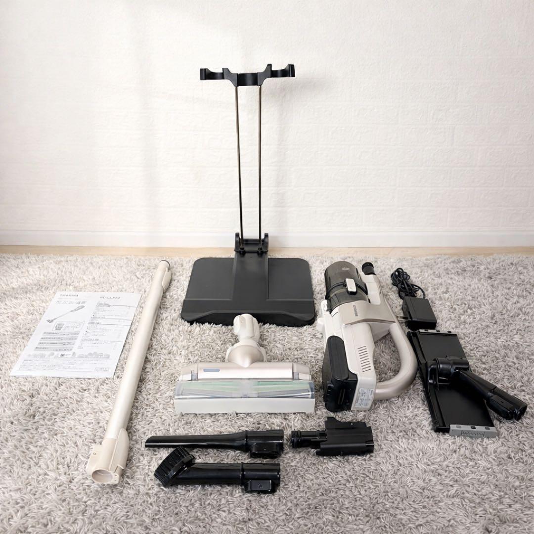 高年式 TOSHIBA VC-CLX73 コードレスクリーナー 掃除機 26年製