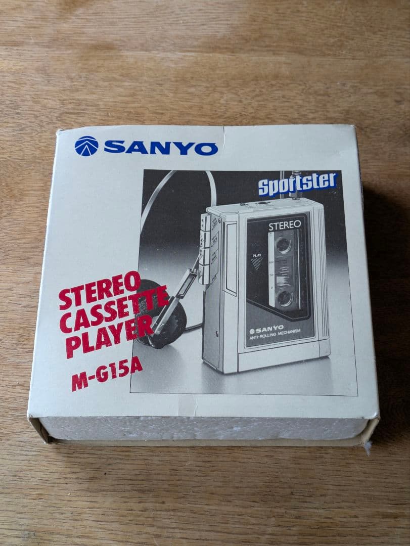 美品 Sanyo ポータブルカセットプレーヤー Sportster M-G15A