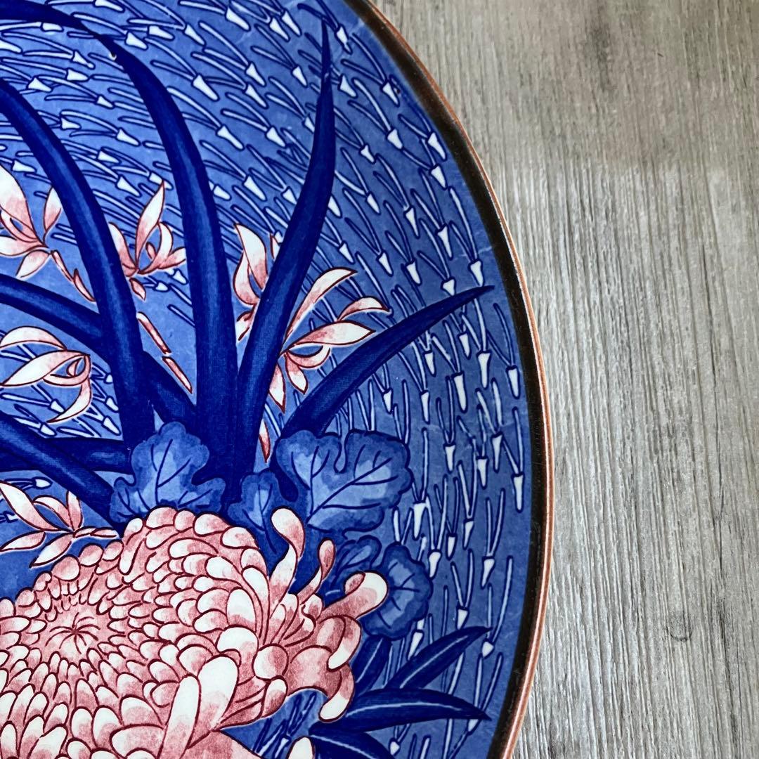 3F 【美品】大皿 飾皿 染付 菊・梅・蘭 矢羽根文様 縁起物 和モダン