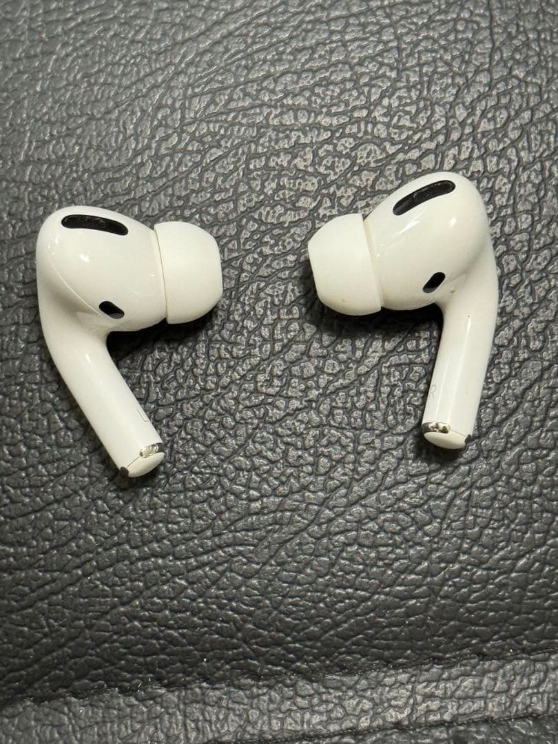 専用出品　AirPods Pro ワイヤレスイヤホン カバーおまけ（第一世代）