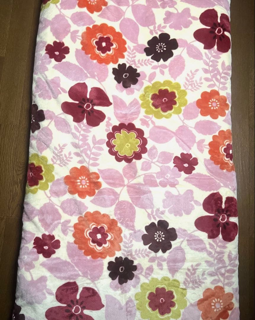 まなまな　ごろ寝長座布団2枚　添い寝敷布団　モリリン　花柄　レトロポップ柄