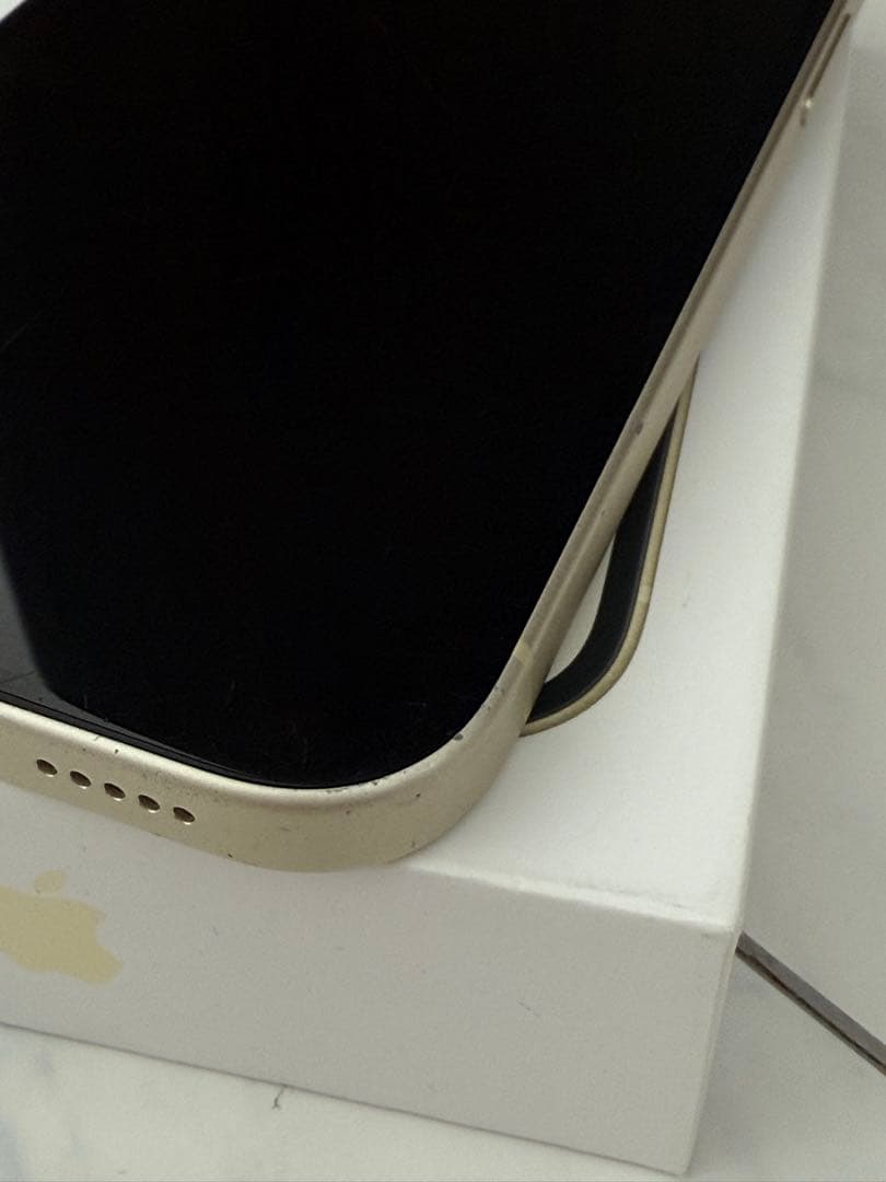 iPhone15 128GB イエロー SIMフリー バッテリー87%