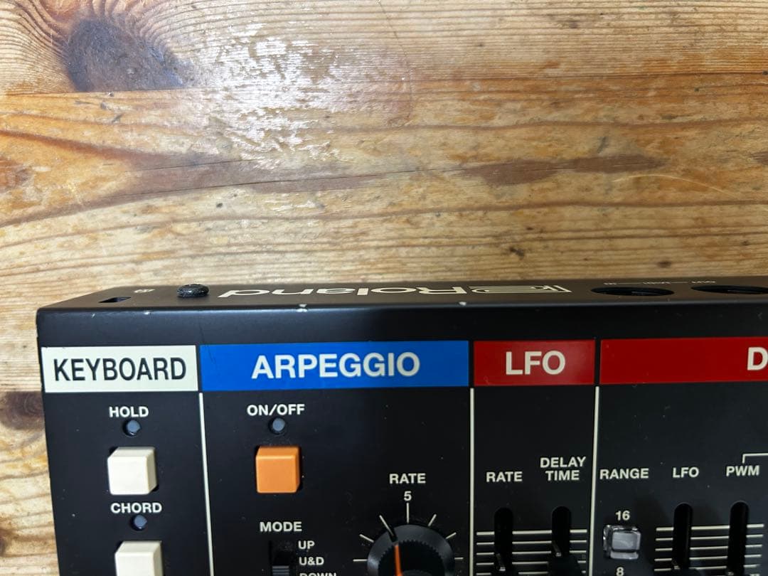 Roland JU-06A シンセサイザー