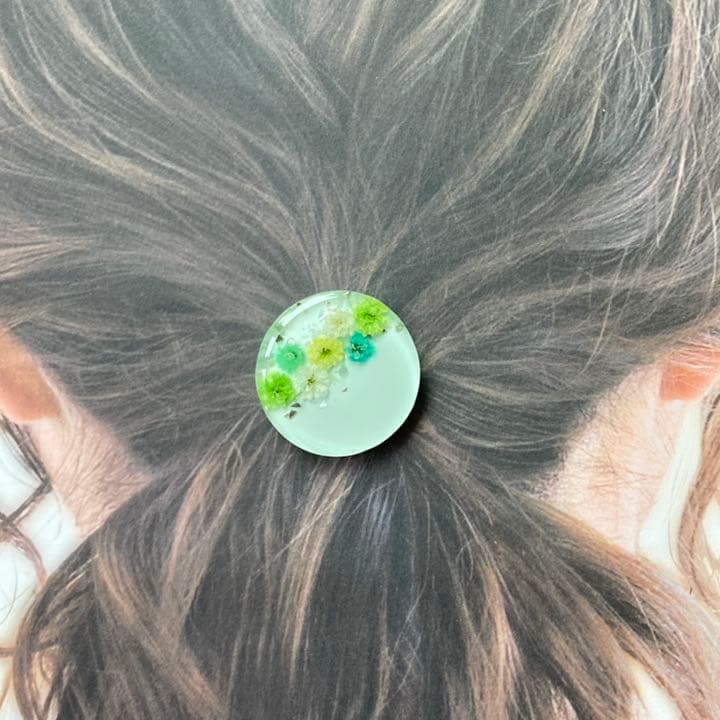 【1034】パステルグリーン かすみ草　レジンヘアゴム