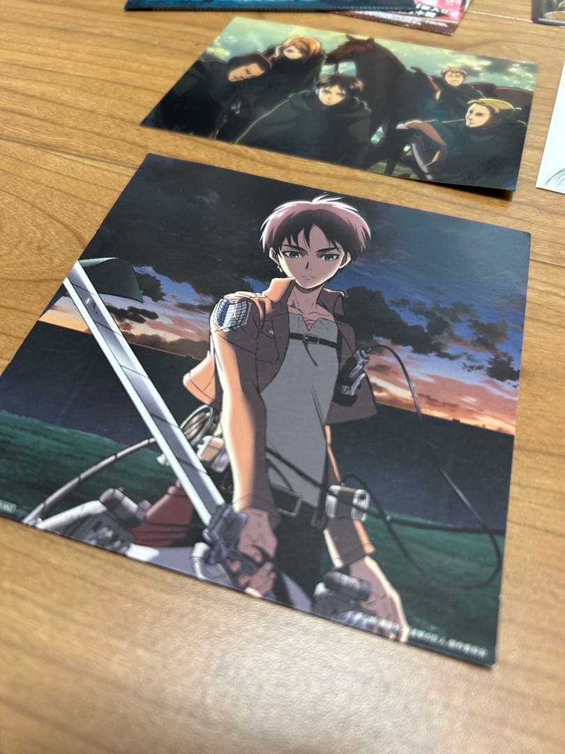 進撃の巨人　紙類