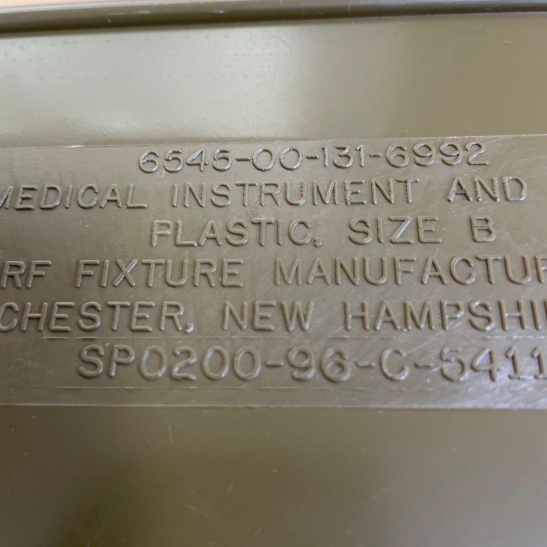 米軍実物　払い下げ　ファーストエイド・キットBOX 人気商品！1996年製
