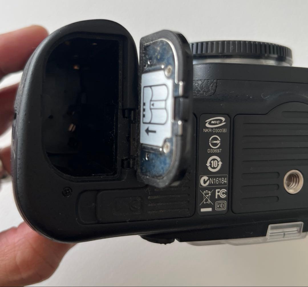 Nikon D300 本体 Nikon レンズ ２個セット ジャンク