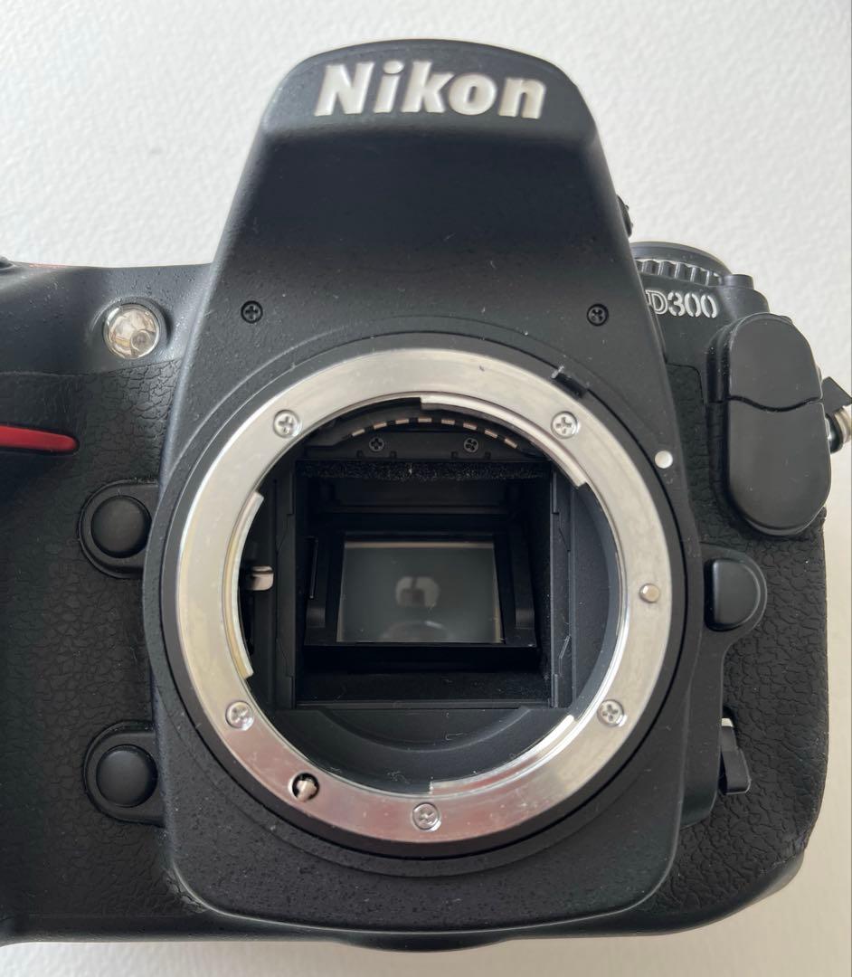 Nikon D300 本体 Nikon レンズ ２個セット ジャンク