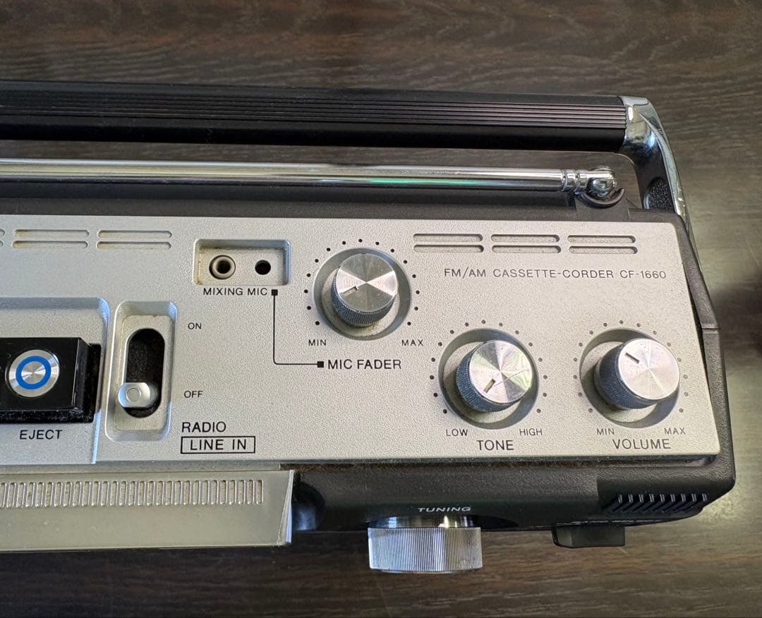 SONY CF-1660 ラジオ・カセットプレーヤー