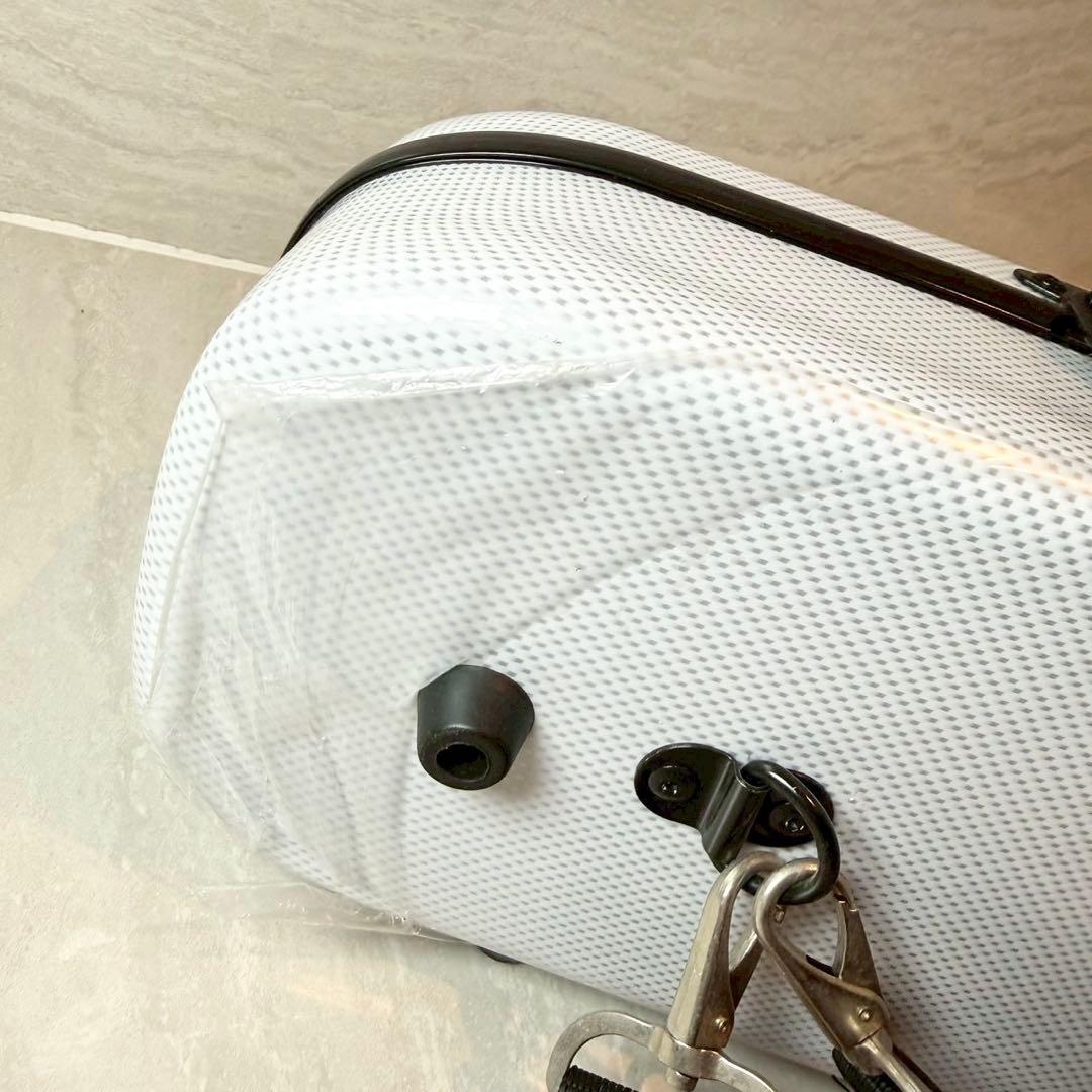 4/4用　バイオリンケース カーボン製　ハードケース　ホワイト　白