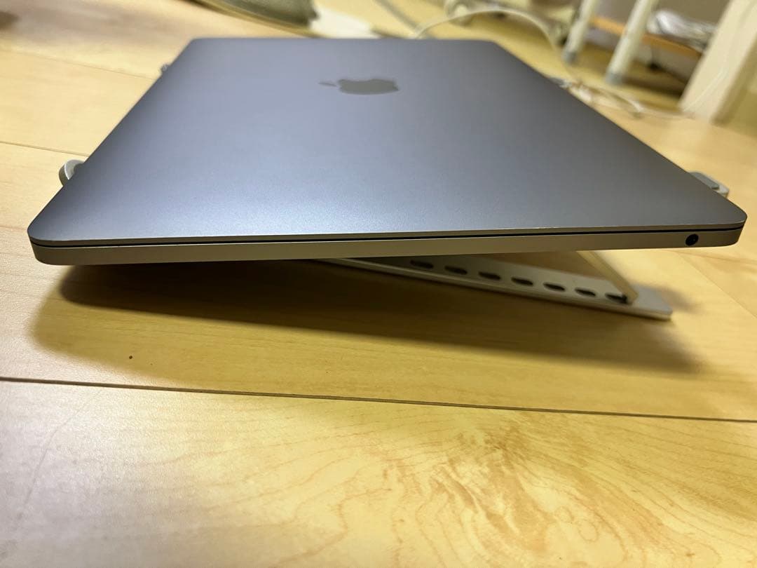 MacBookPro 2020、メモリ16GB、SSD 1TB【キーボード付き】