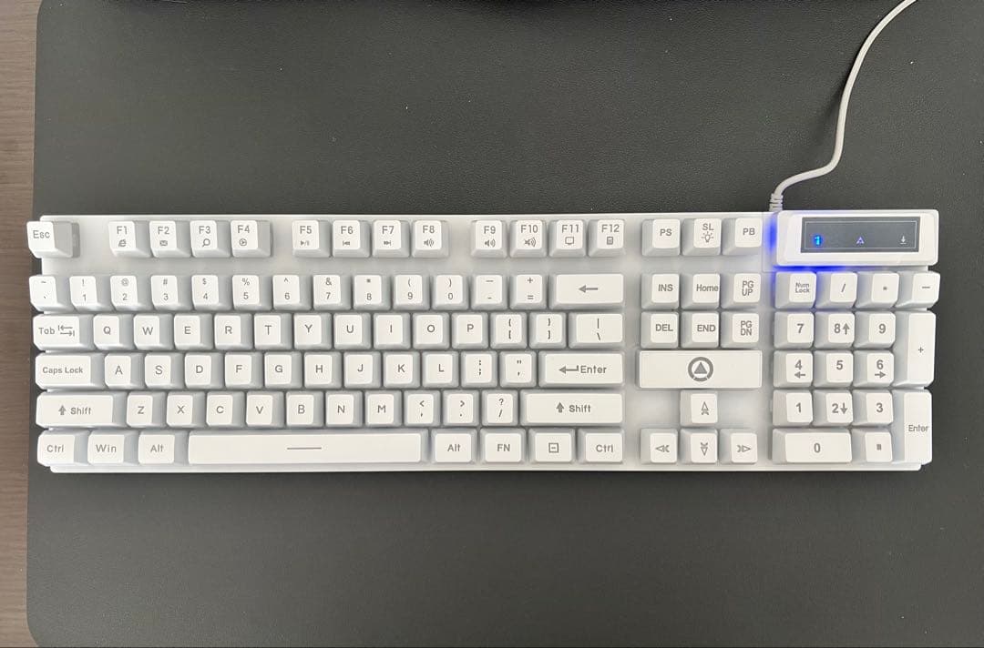 MacBookPro 2020、メモリ16GB、SSD 1TB【キーボード付き】