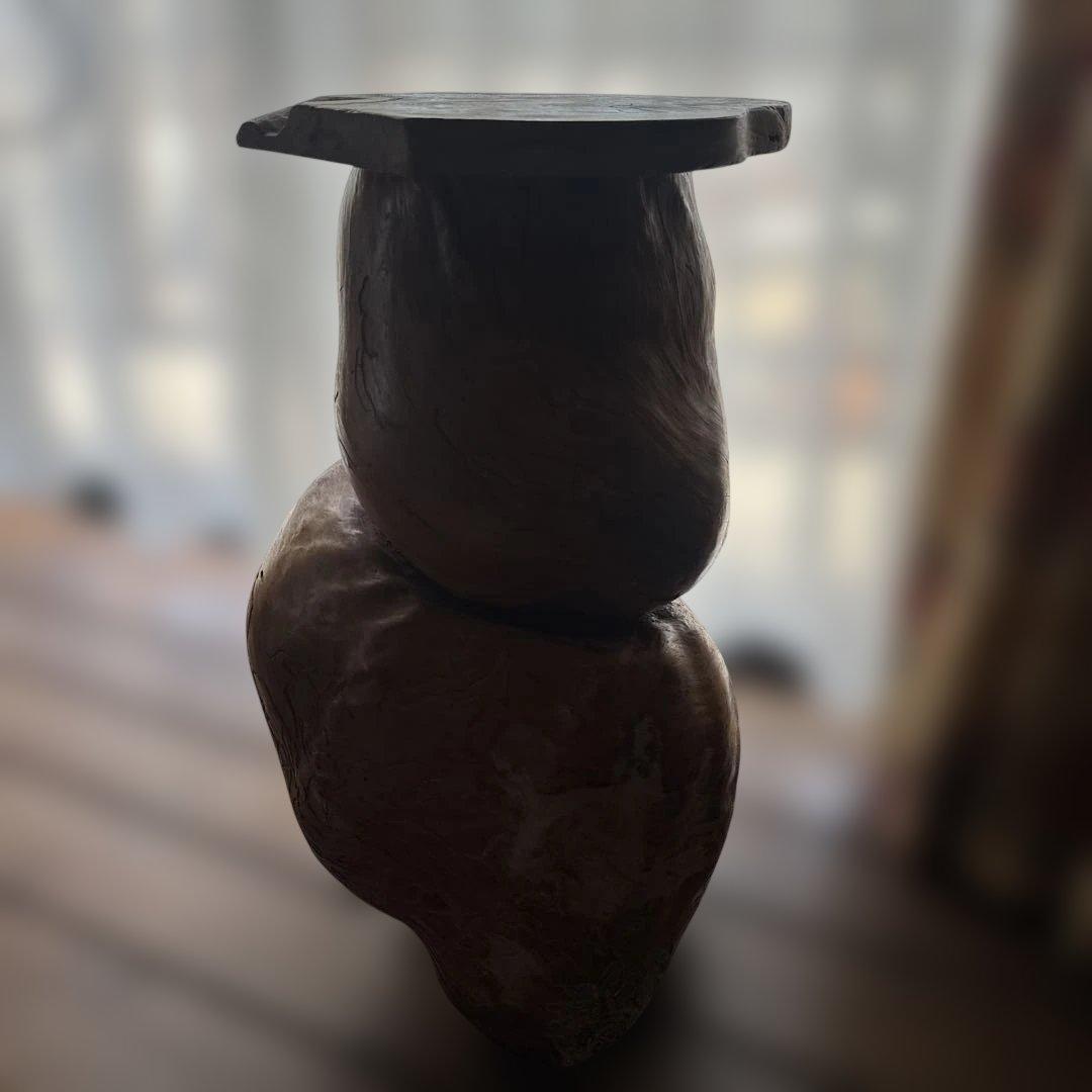 迫力のある木の花台　木製抽象オブジェ