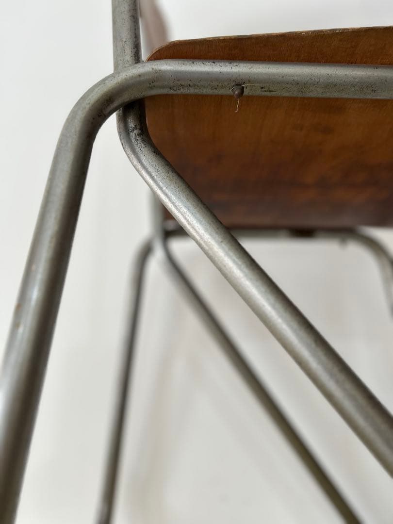 ビンテージフランス　1940年代　カンチレバー　❷ スチールパイプ　チェア　木製