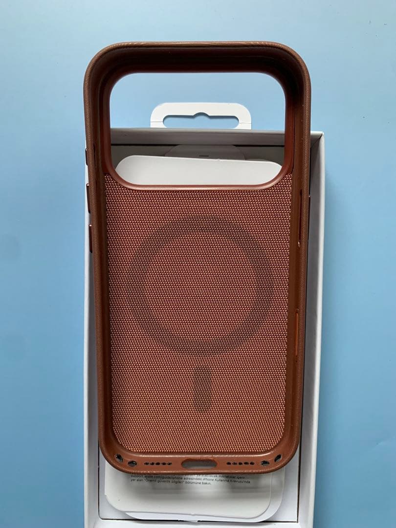 iPhone 17Pro テックウーブンケース 純正品美品 シエナ