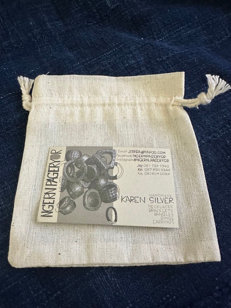 ⑤カレン族、首長族、カレンシルバー、純銀、タイ　チャトチャックマーケット