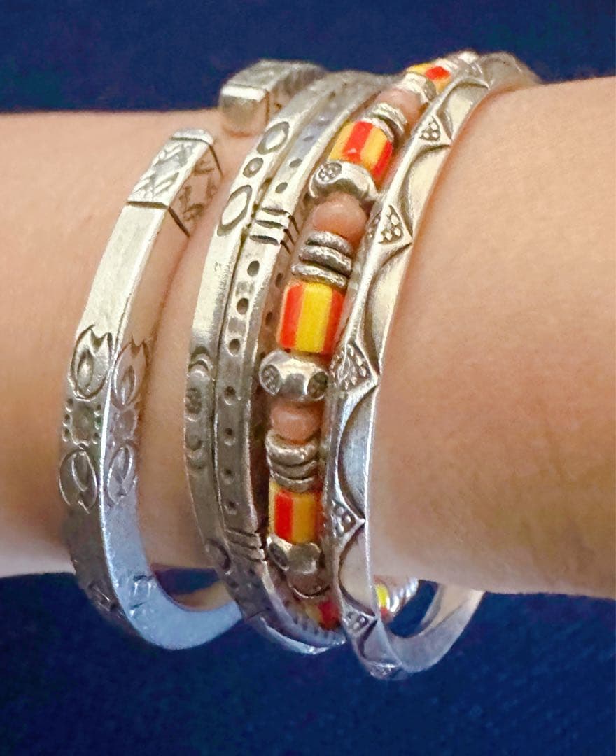 ⑤カレン族、首長族、カレンシルバー、純銀、タイ　チャトチャックマーケット