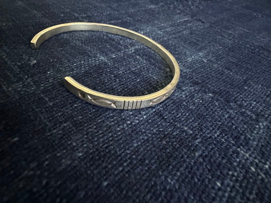 ⑤カレン族、首長族、カレンシルバー、純銀、タイ　チャトチャックマーケット