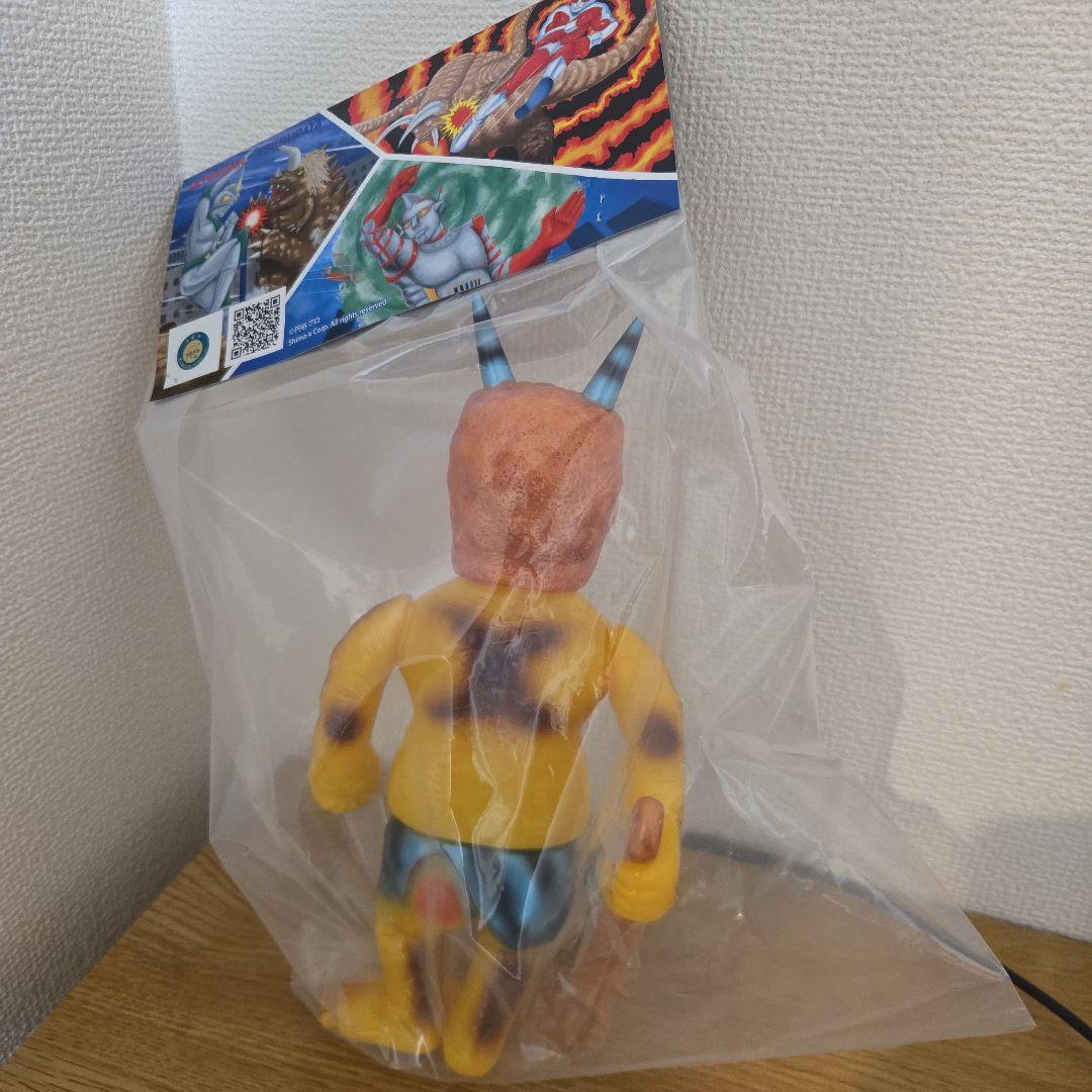 ソフビ　オニオン　怪獣