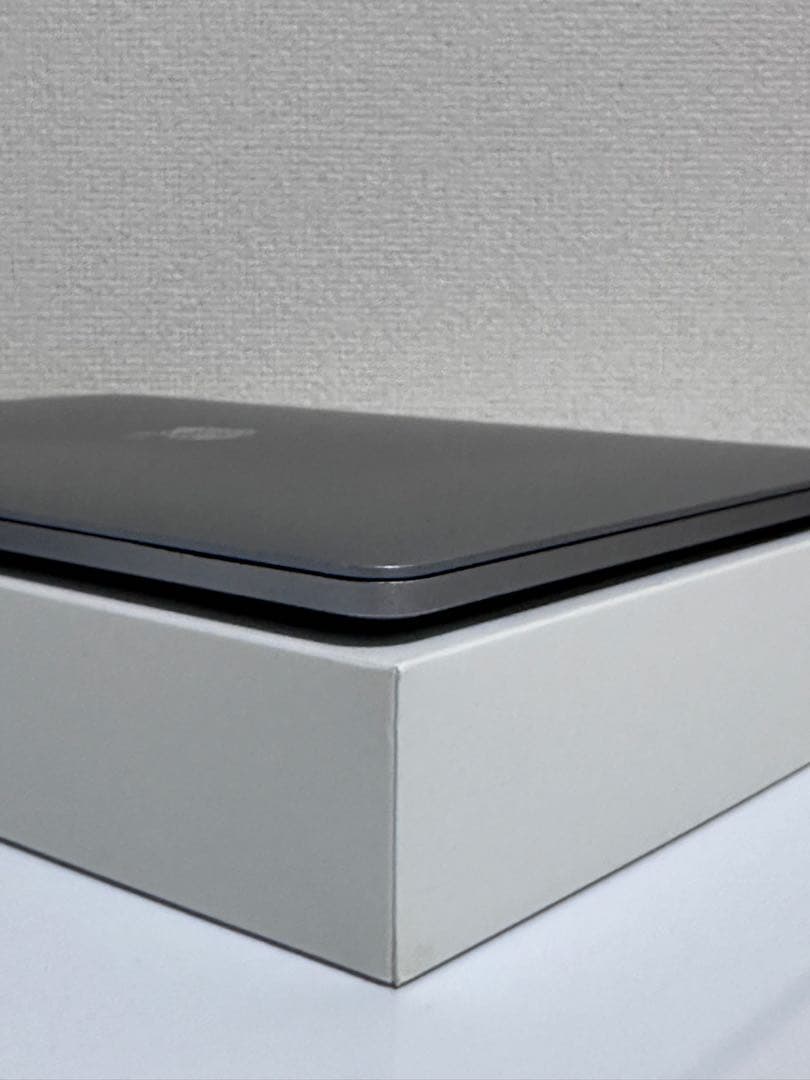 Macbook Pro 13インチ (2020) i5 SSD 512GB