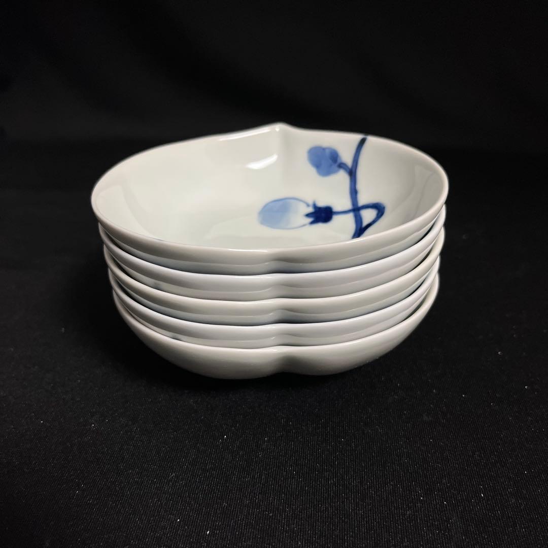 新品未使用　有田焼　皓洋窯　こうようがま　染付　桃型　小鉢　染付見込み桃　豆皿