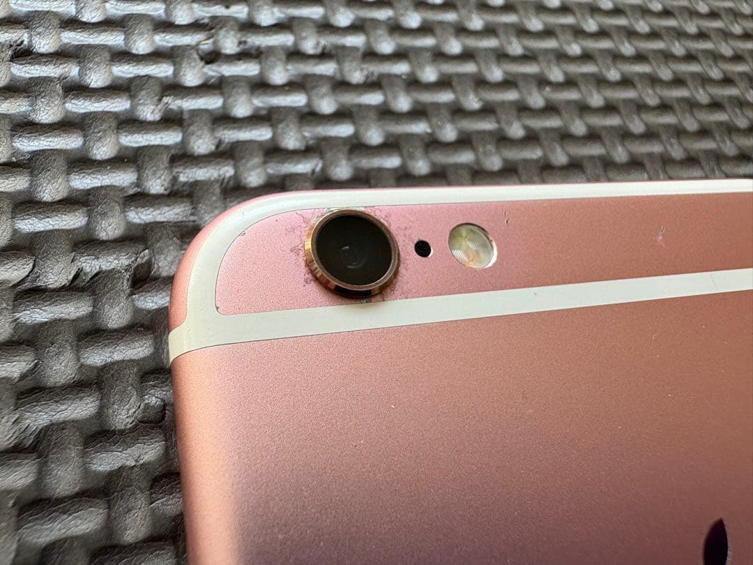 iPhone 6s 本体 64GB