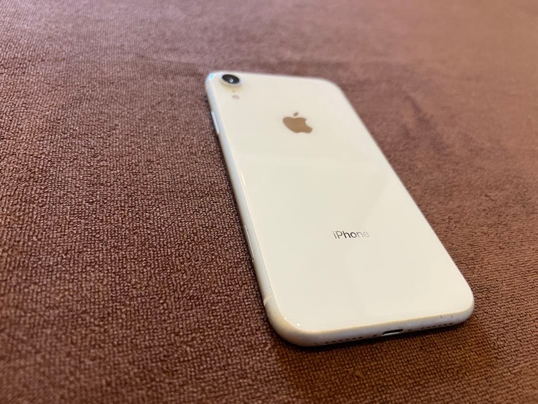 iPhone XR ホワイト SIMフリー 128GB