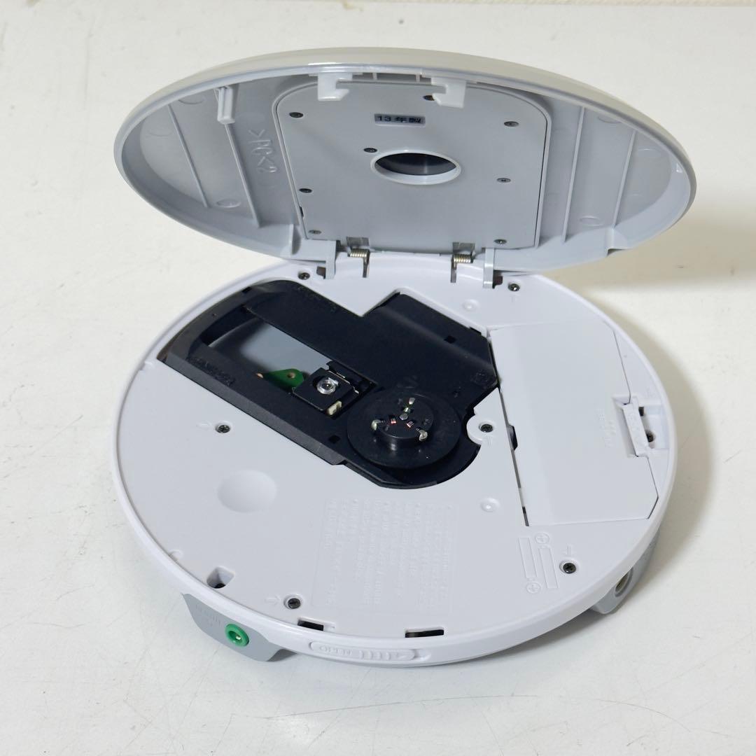 SONY ウォークマン ポータブルCDプレーヤー D-NE241 美品