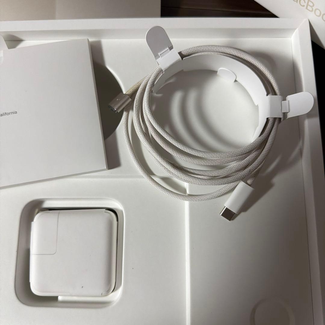 MacBook air m2 16GBユニファイドメモリ　256GB SSD