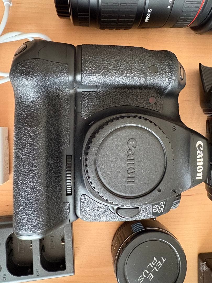 ☆美品☆ Canon 6D フルサイズ　レンズ2本セットバッテリークリップ付き！
