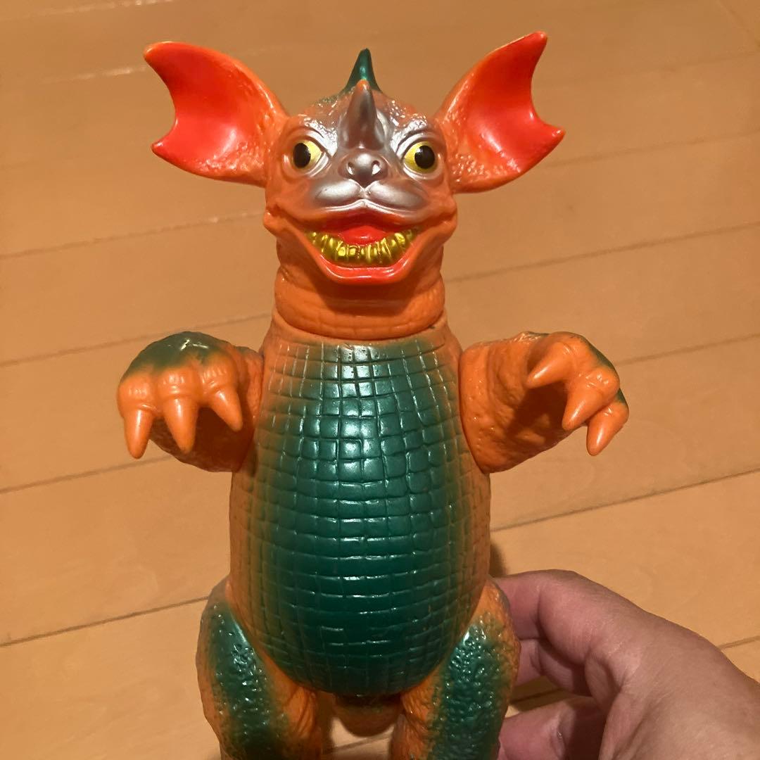 バラゴン