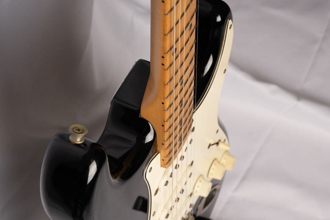 Fender Japan Stratocaster エレキギター 黒