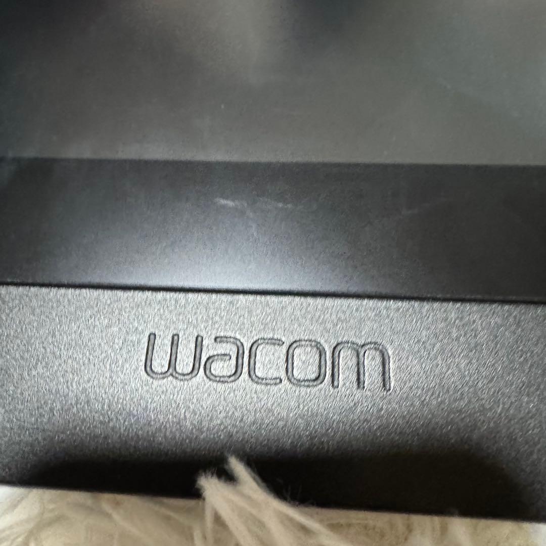 Wacom Cintiq 液晶ペンタブレット DTK1660
