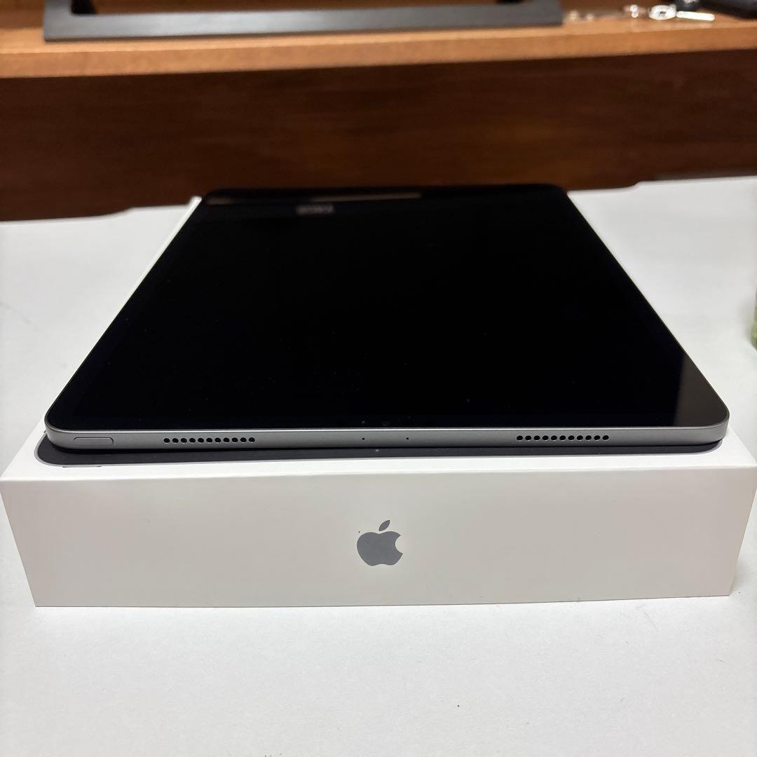 【美品】iPad Pro 12.9インチ 256GB 第5世代 M1