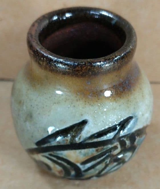 【本物保証】金城次郎 小壷 共箱 壷屋焼 琉球陶器人間国宝 美品 やちむん