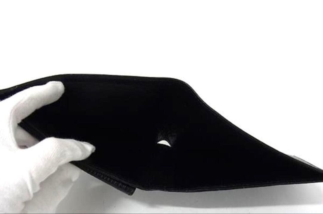 美品　VALENTINO GARAVANI ヴァレンティノ　二つ折り