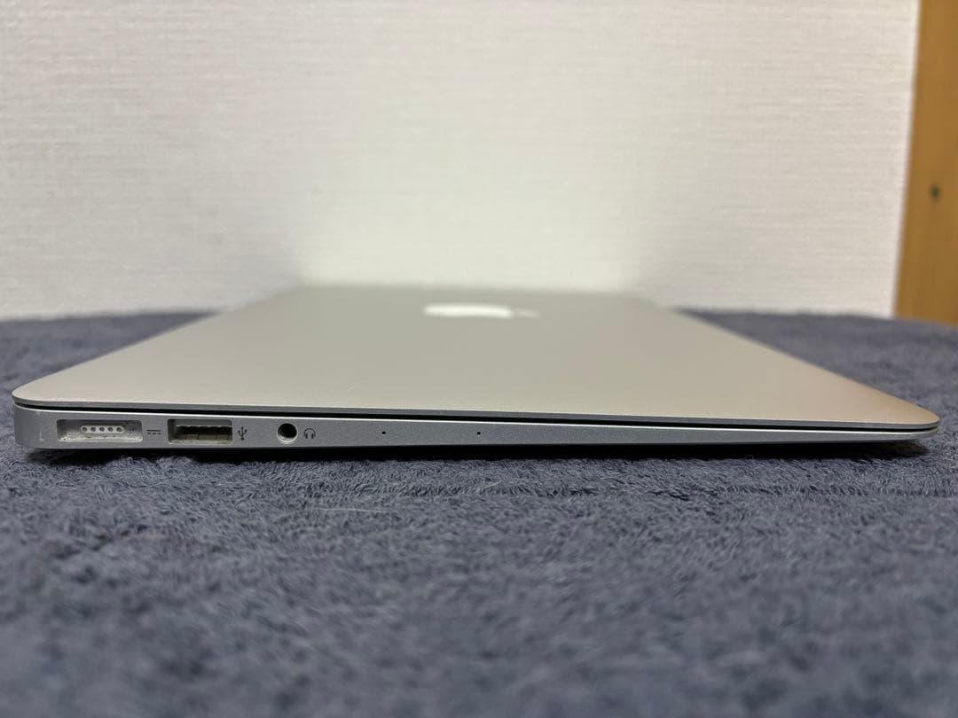 Apple MacBook Air 6.1 シルバー 11インチ