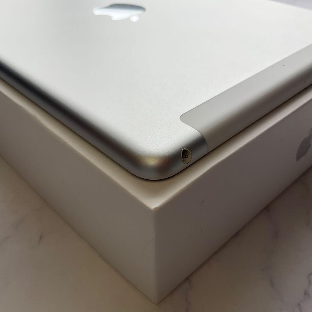 【美品】Apple iPad 第6世代 Wi-Fi Cellular 32GB