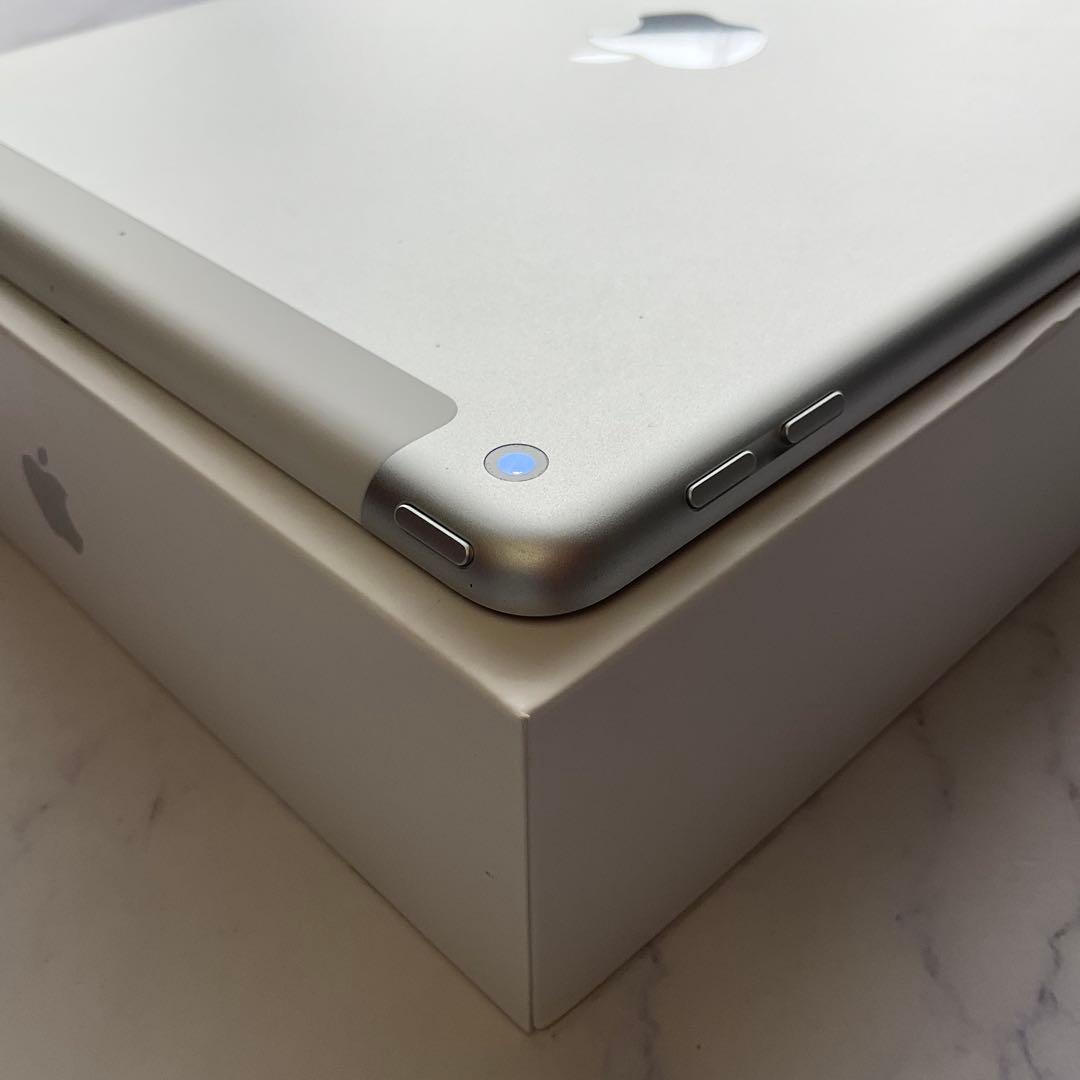 【美品】Apple iPad 第6世代 Wi-Fi Cellular 32GB