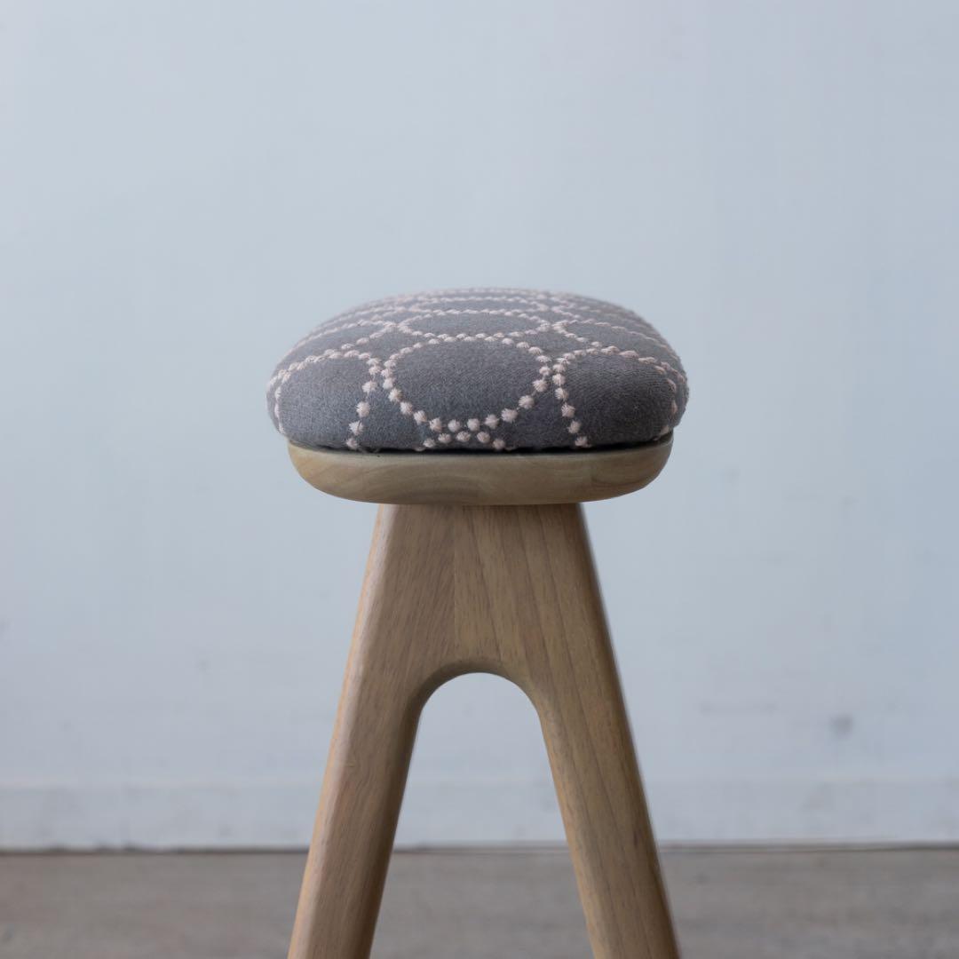 キッチンスツールNA H530＋ミナ ペルホネン　タンバリン