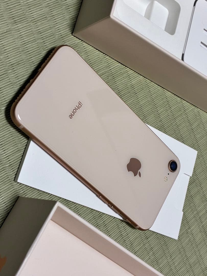 Apple iPhone 8 ローズゴールド 本体