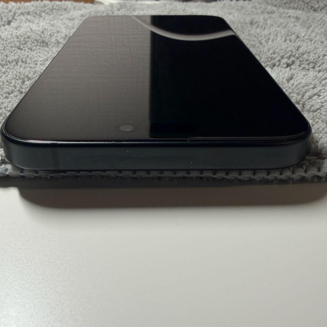 【美品】iPhone15Plus256GBブラック SIMフリー 94%