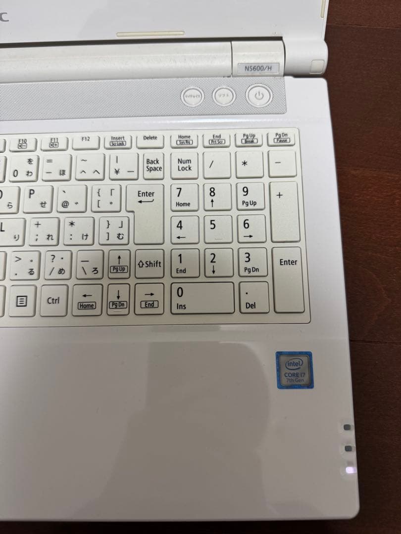 NEC LAVIE NS-600HAW メモリ換装済み