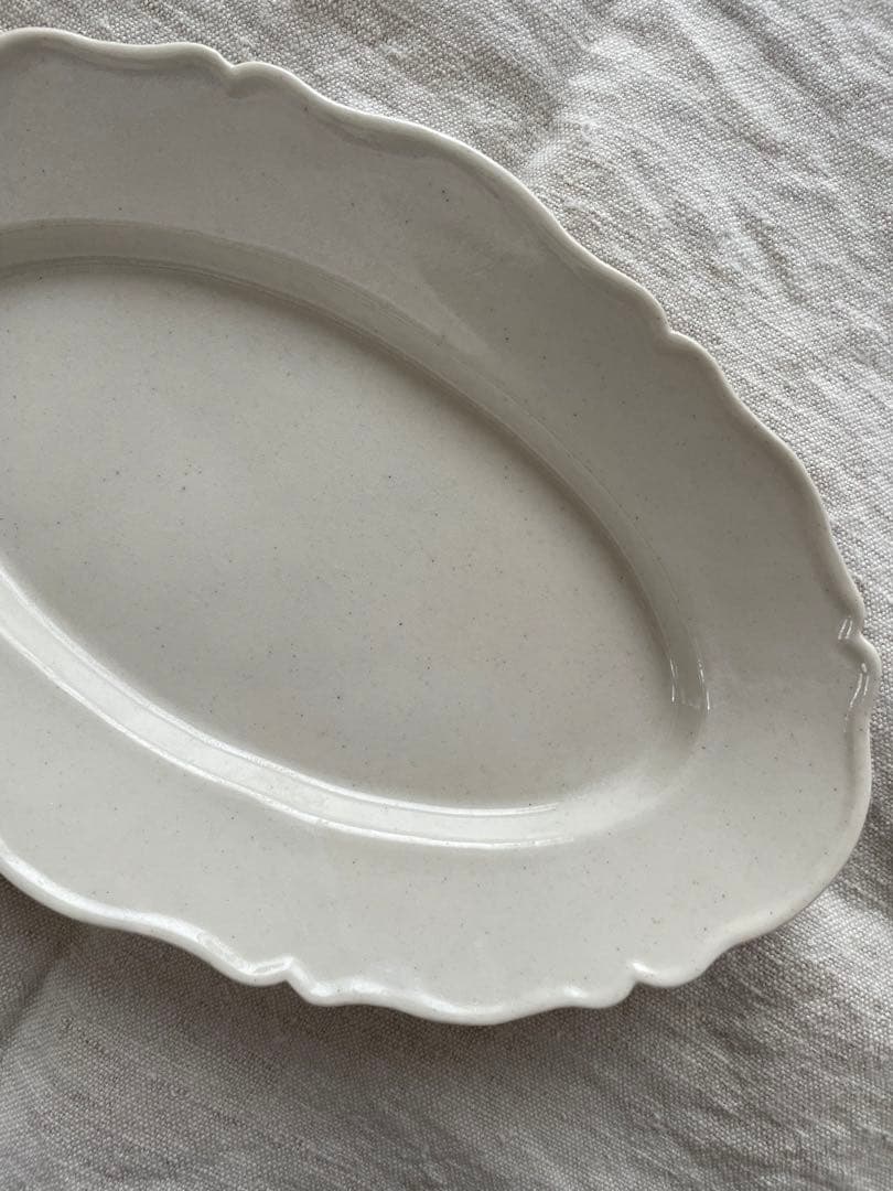 ヨシノヒトシ　オーバル皿
