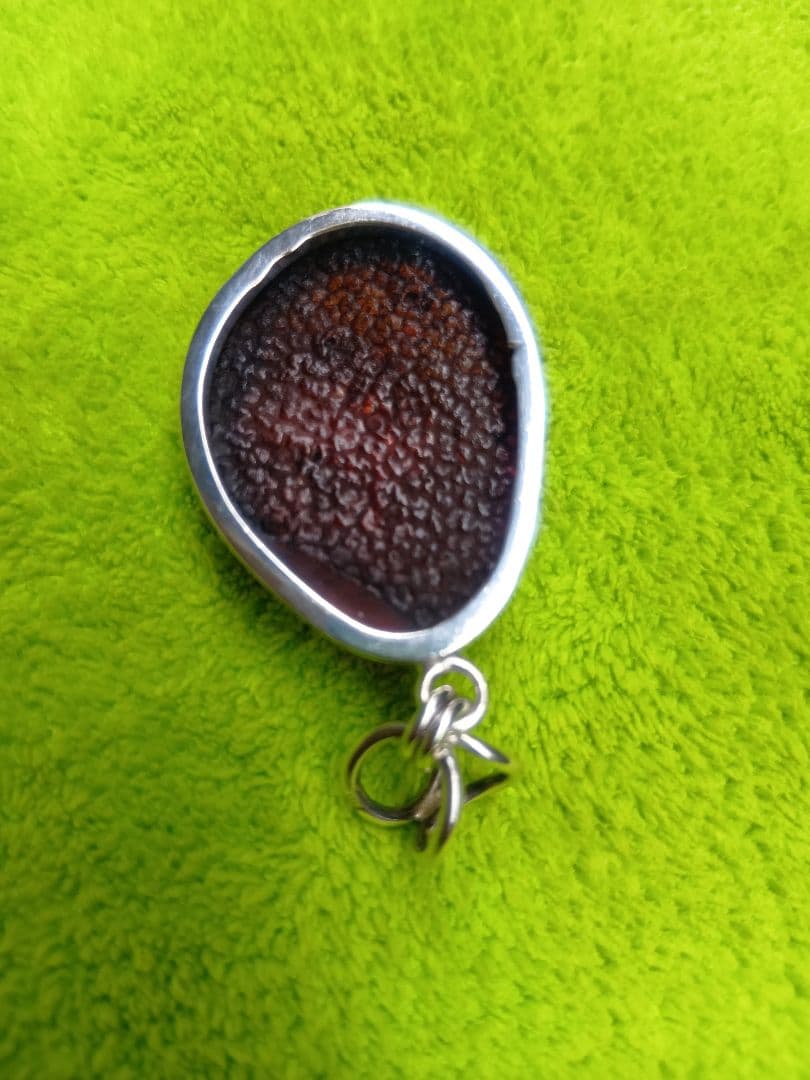 琥珀ペンダントトップ＆ シルバー枠仕様 (美品)