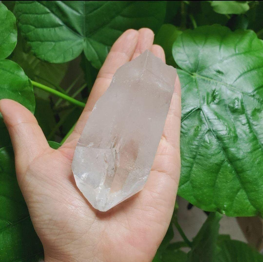 大きめ246.5g 幸運を呼ぶ虹水晶・ブラジル産 ポイント パワーストーン